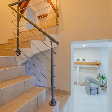 Le De La Place Holiday home Plessis-Barbuise