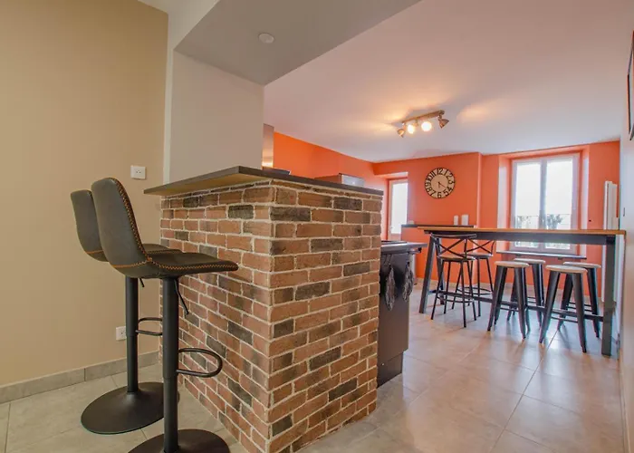 Le De La Place Holiday home