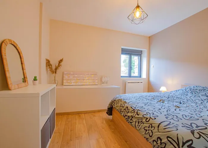 Le De La Place Holiday home *